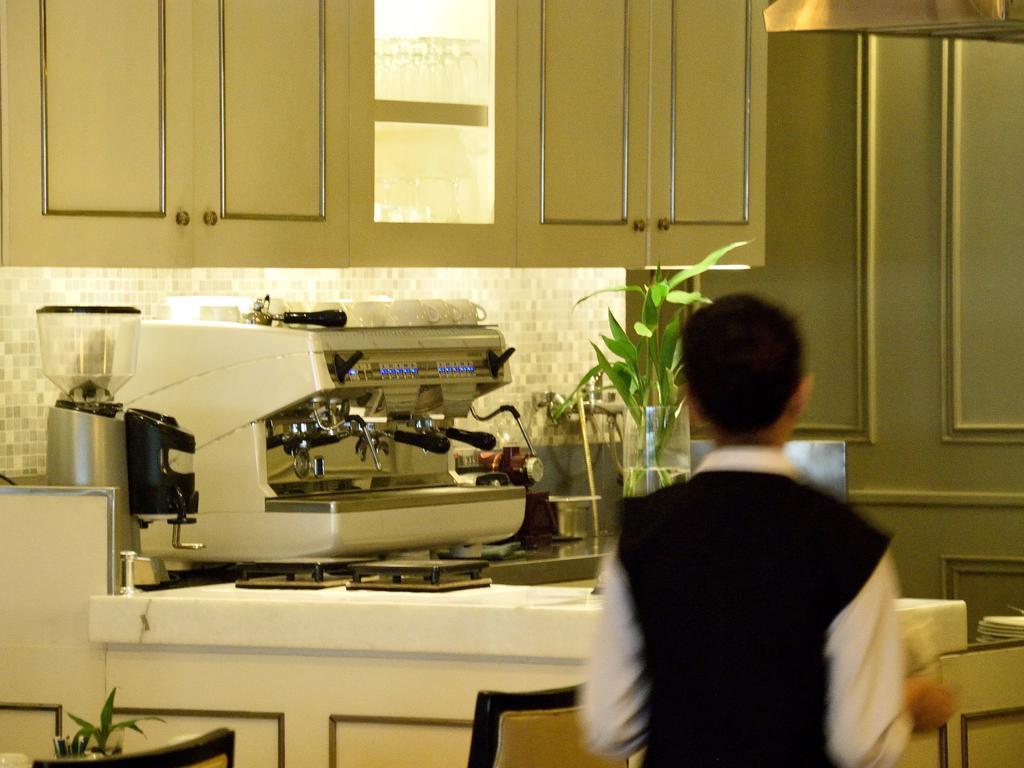 Hotel Gajahmada Pontianak Ngoại thất bức ảnh