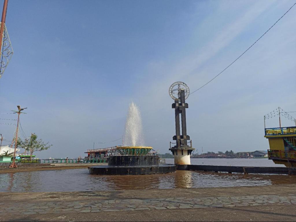 Hotel Gajahmada Pontianak Ngoại thất bức ảnh