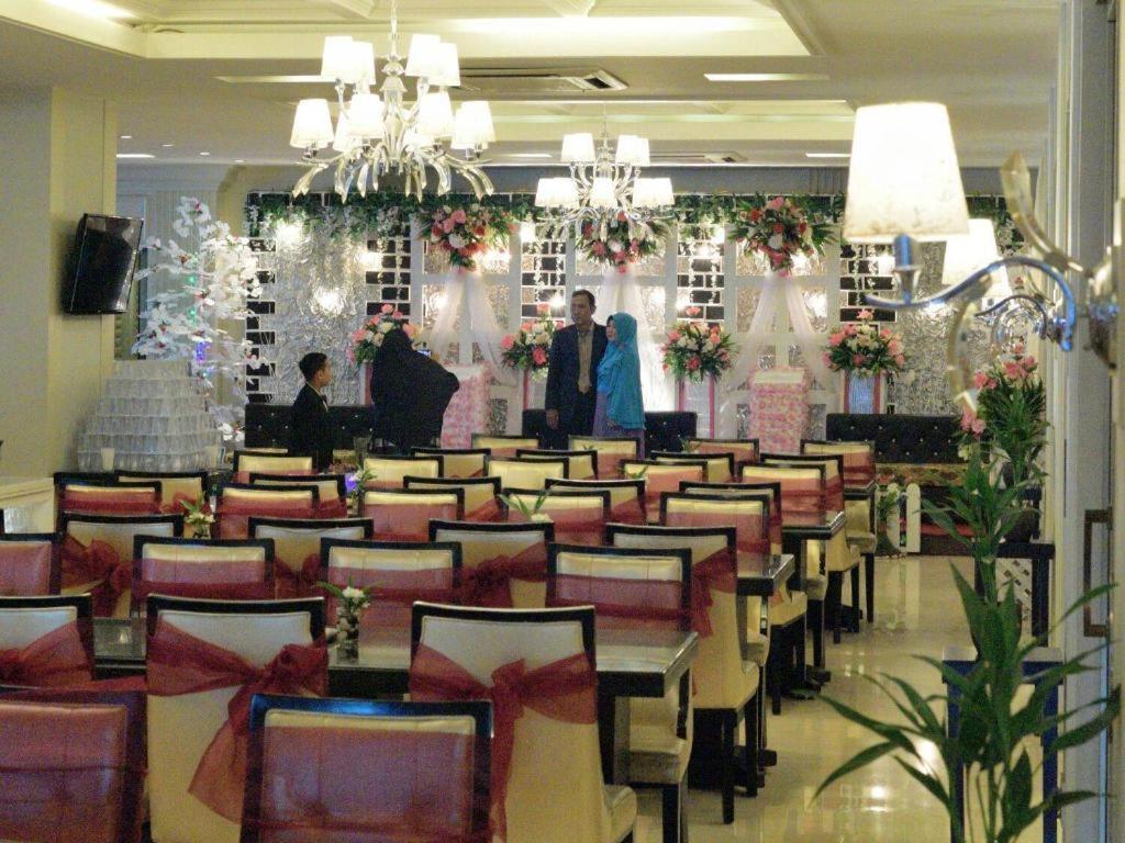 Hotel Gajahmada Pontianak Ngoại thất bức ảnh