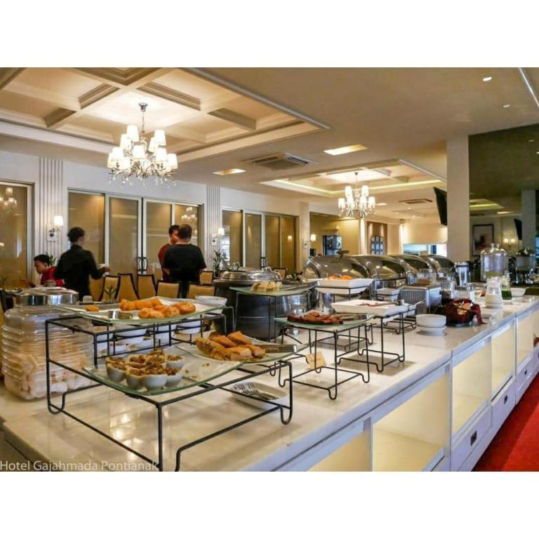 Hotel Gajahmada Pontianak Ngoại thất bức ảnh
