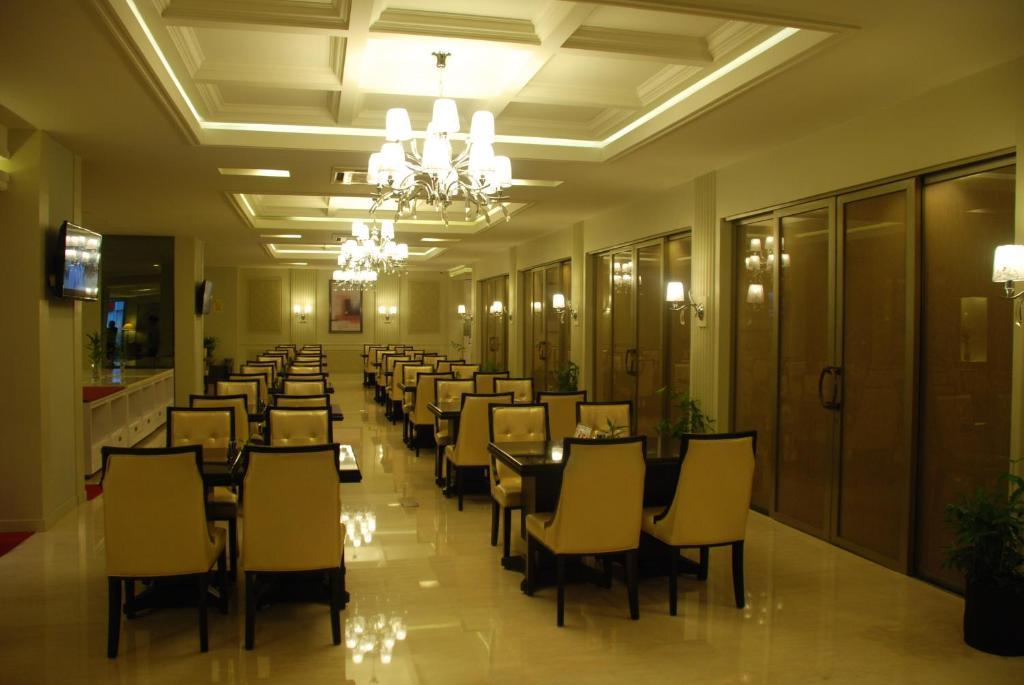 Hotel Gajahmada Pontianak Ngoại thất bức ảnh