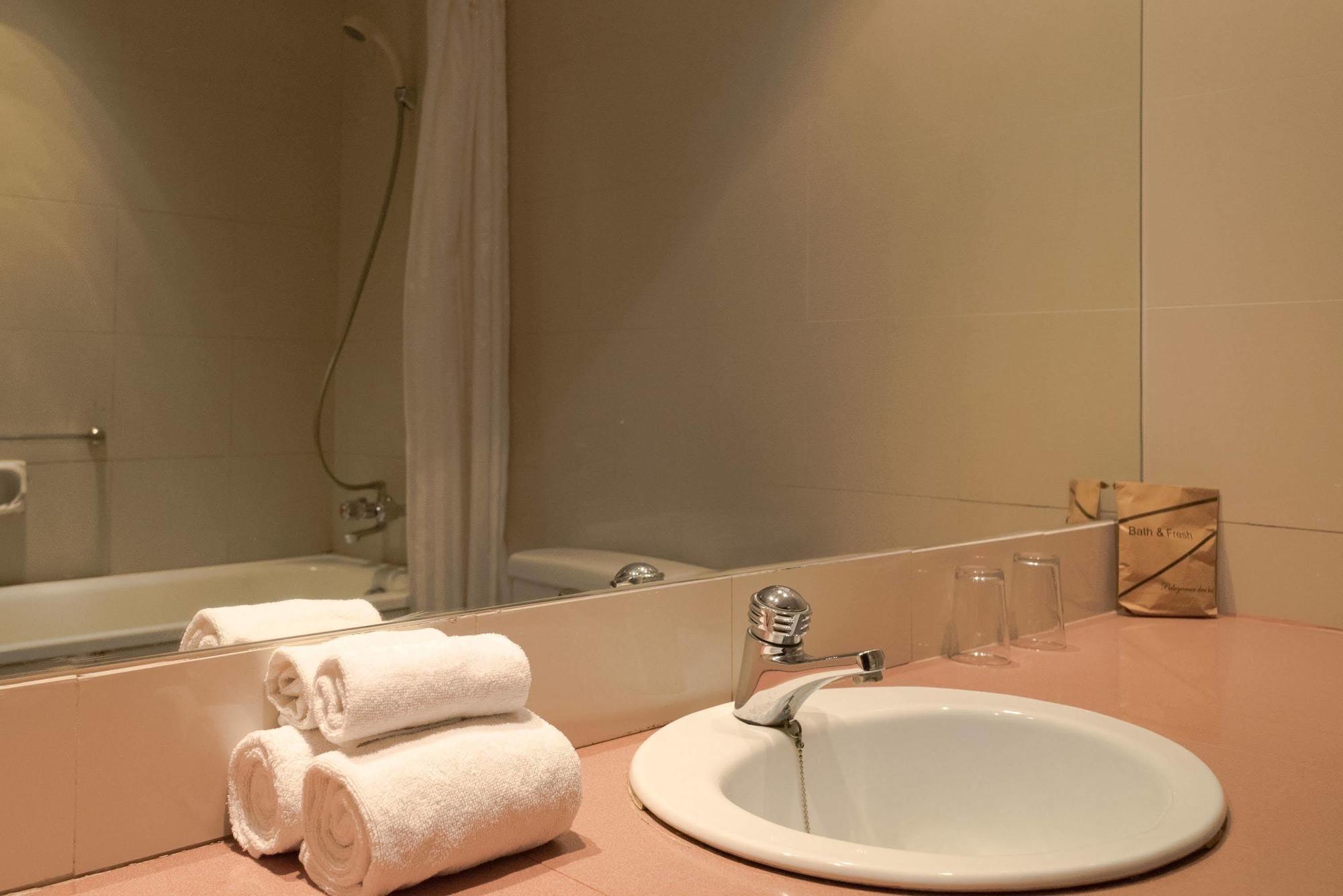 Hotel Gajahmada Pontianak Ngoại thất bức ảnh